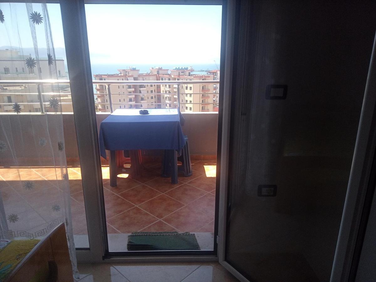 Lindita'S Seaview Appartment Vlorë エクステリア 写真