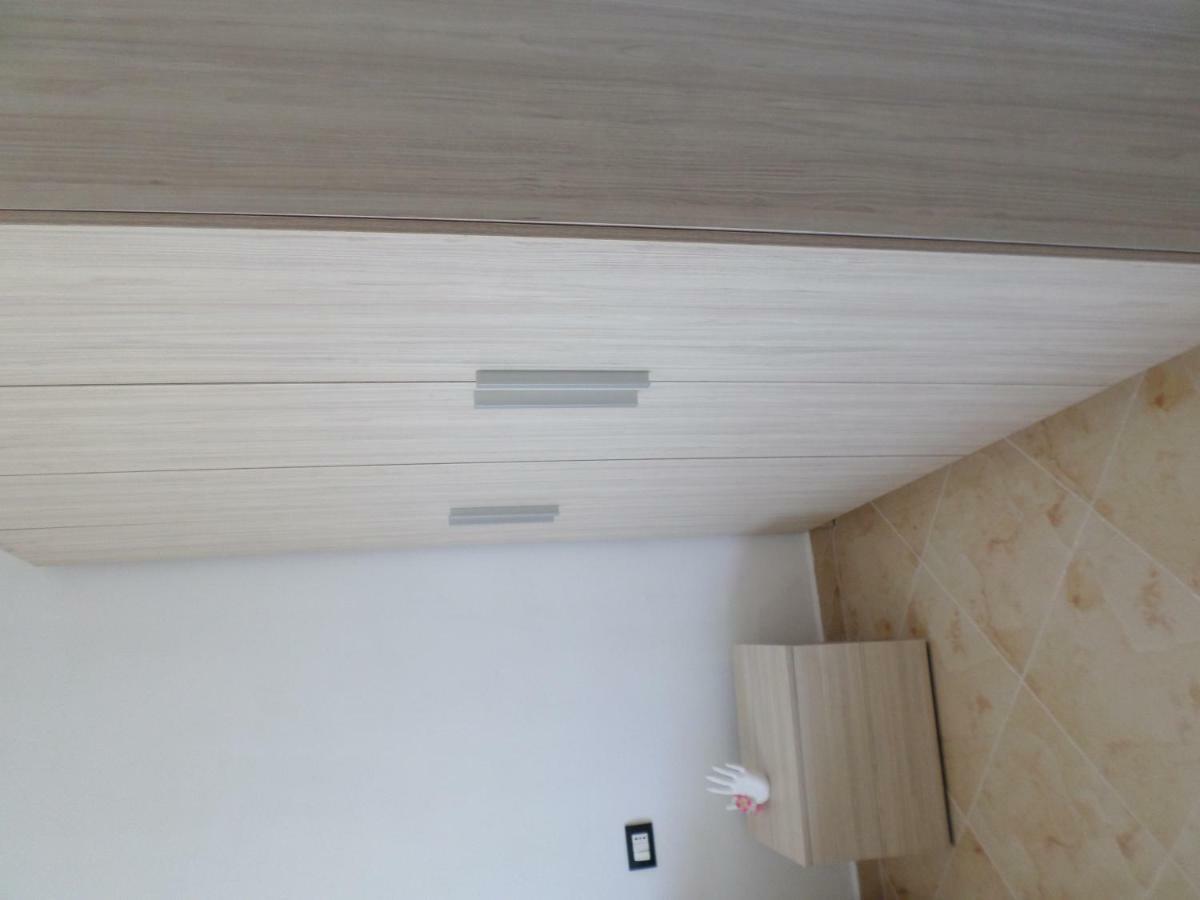 Lindita'S Seaview Appartment Vlorë エクステリア 写真