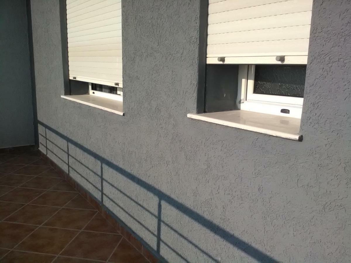 Lindita'S Seaview Appartment Vlorë エクステリア 写真