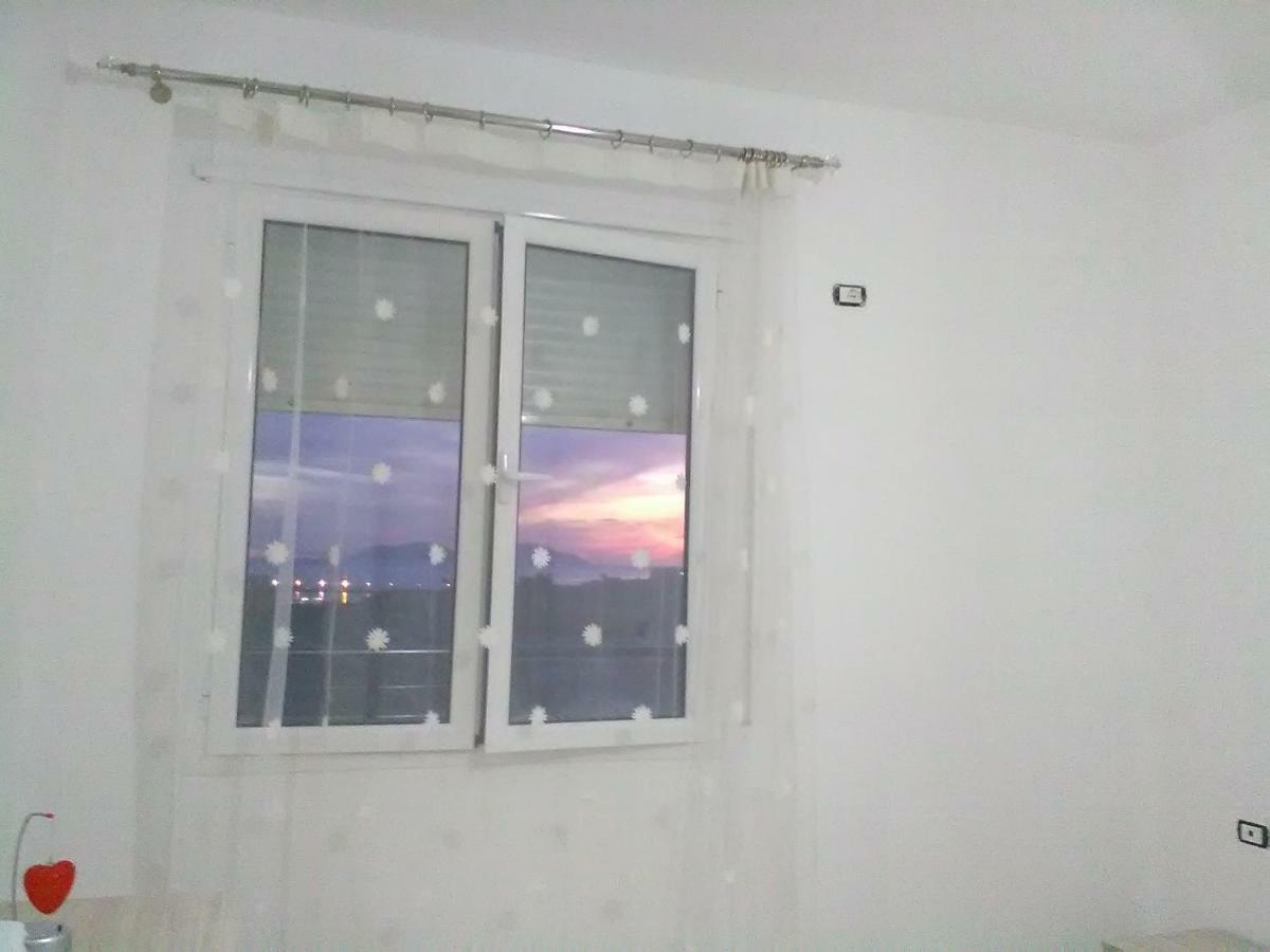 Lindita'S Seaview Appartment Vlorë エクステリア 写真