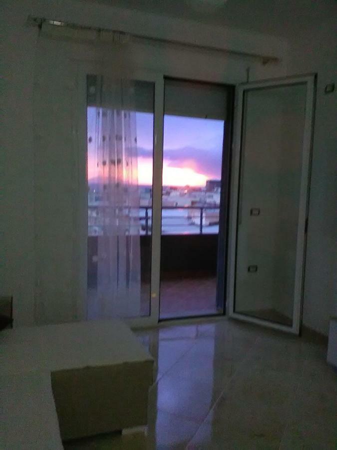 Lindita'S Seaview Appartment Vlorë エクステリア 写真